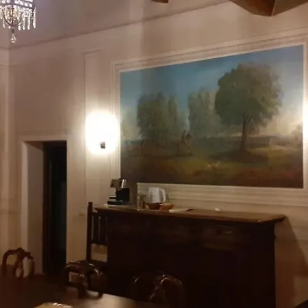 Palazzina Dei Cacciatori B&B 체레토구이디