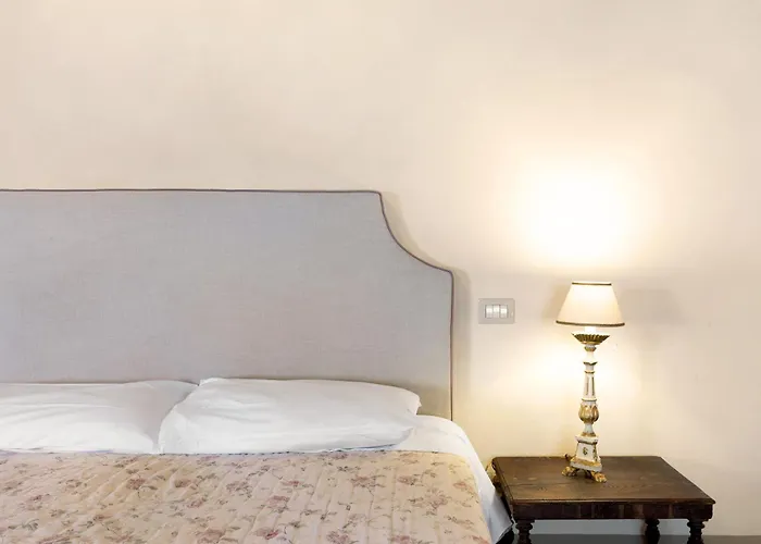 Palazzina Dei Cacciatori 3*